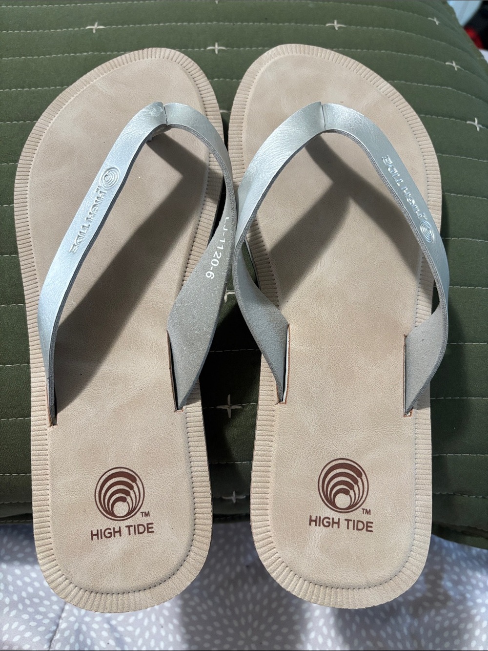 High Tide Women's Beige Sandals with Silver Straps